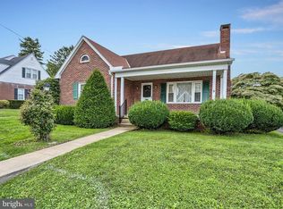 832 Grandview Rd, York, PA 17403