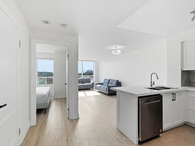 48 Suncrest Blvd #607 — Photo 6