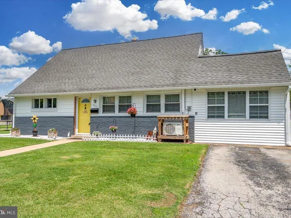 1517 Binder Ln, Wilmington, DE 19805