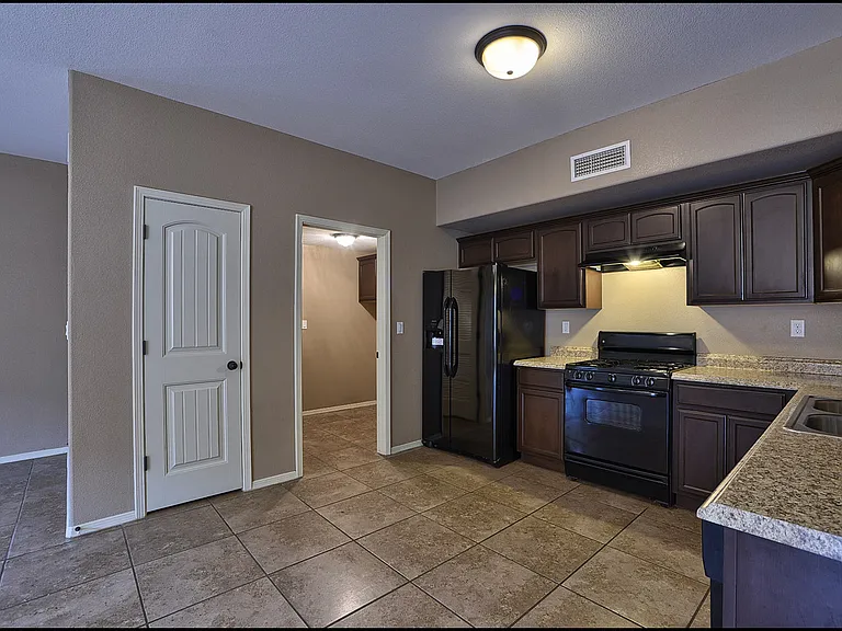 14302 Pancho Gonzalez Ct — Photo 13