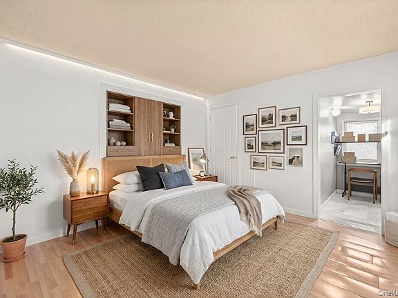 3rd image of 368 Catskill Avenue