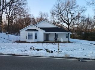 77 Laneview Concord Rd, Trenton, TN 38382