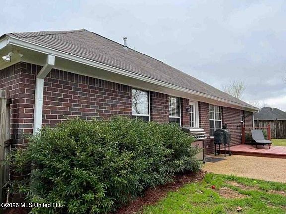 2nd image of 735 Prominence Dr