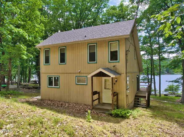 113 E Shore Dr, Hawley, PA 18428