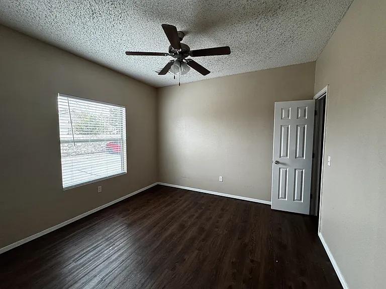 2521 Robert Wynn St #5 — Photo 10