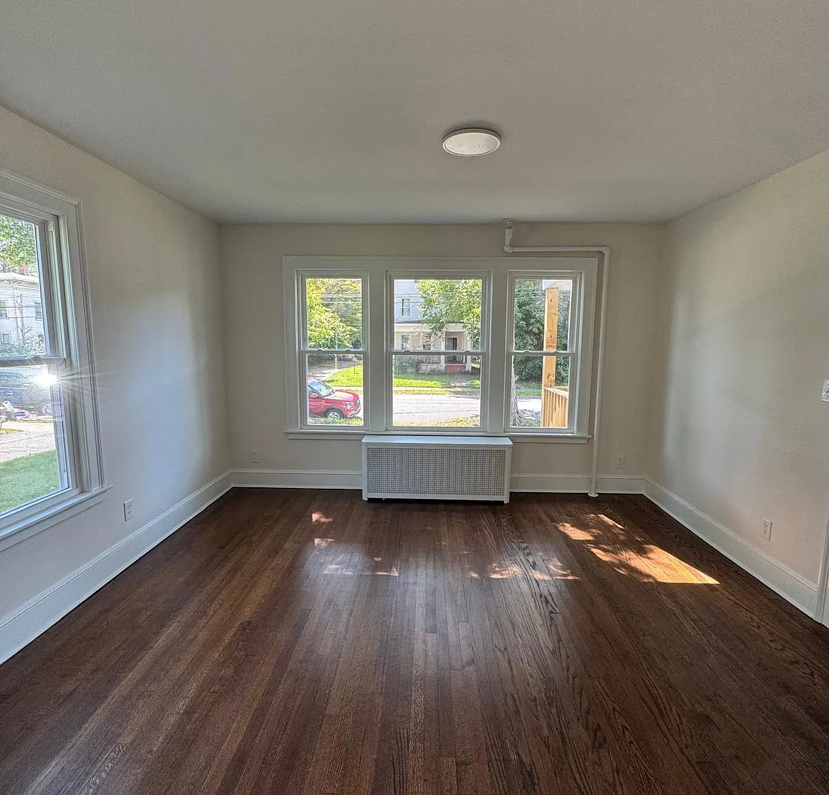 33 Andrews St — Photo 2