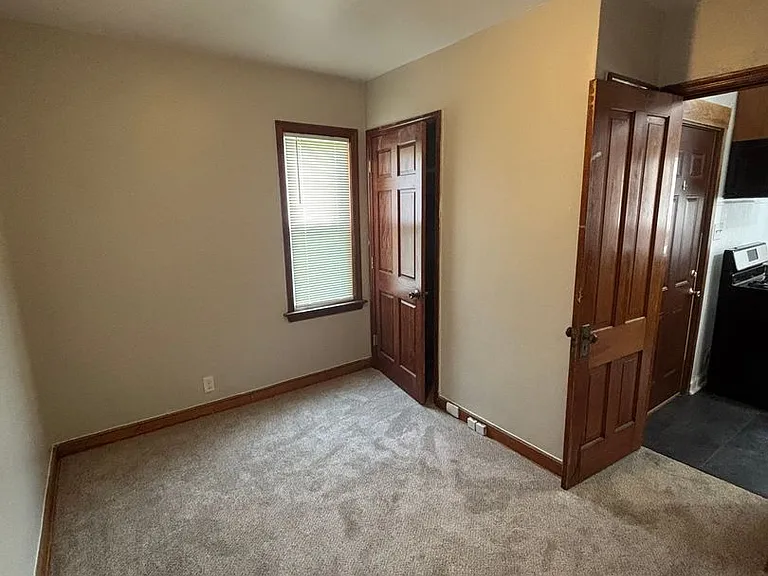 2920 N Bremen St — Photo 5
