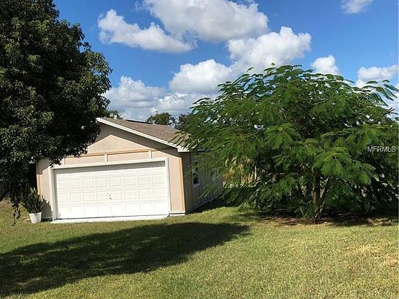 3rd image of 5257 Lake Lizzie Dr