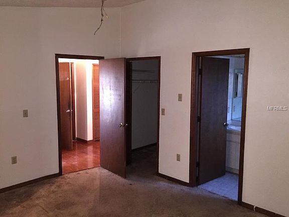 4th image of 12927 Pine Way Dr