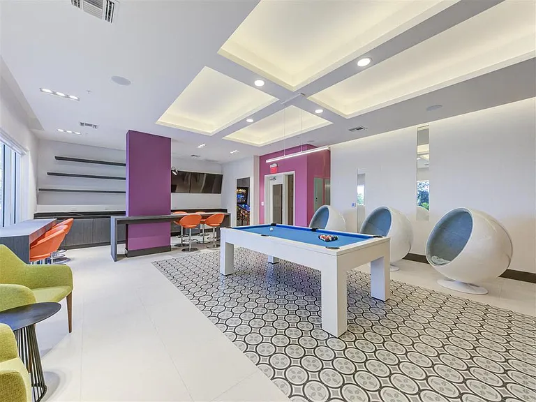 Altis Little Havana Apartments — Photo 15