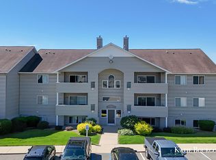 8588 Jasonville Ct SE, Caledonia, MI 49316