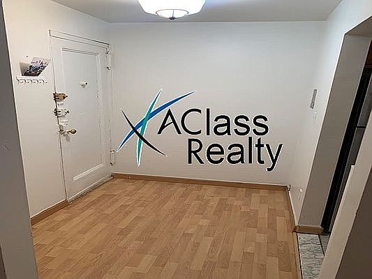 3rd image of 159-10 Sanford Ave #2