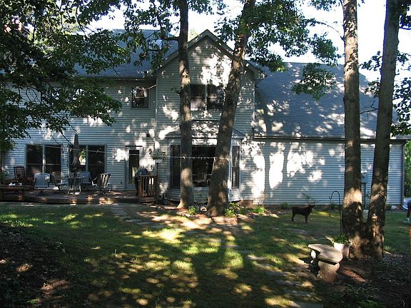 2nd image of 4017 Longwood Dr