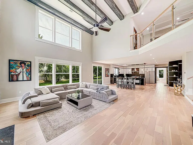 9908 Blake Ln — Photo 9