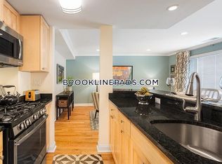 5 Gerry Rd #CH5, Brookline, MA 02445
