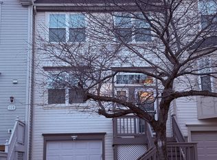 111 Frazer Dr, Purcellville, VA 20132
