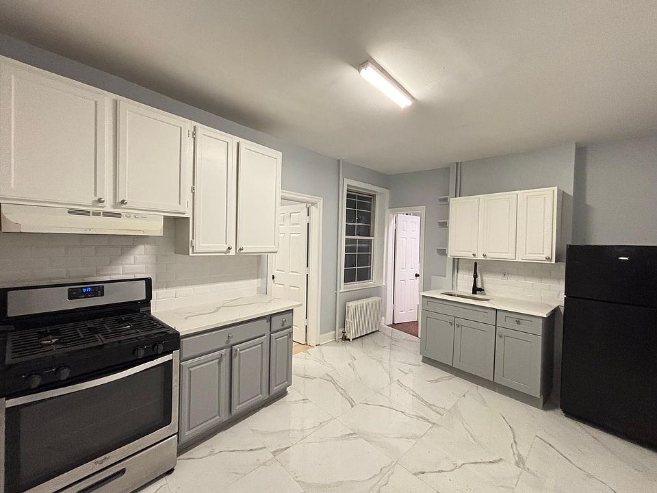 1st image of 211 64th St APT 10