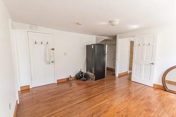 Rented by Twyford Real Estate | media 61