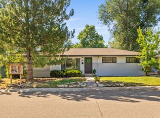 1825 Crestmore Pl, Fort Collins, CO 80521