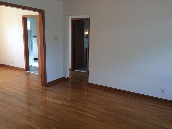 2nd image of 4605 Jamieson Ave