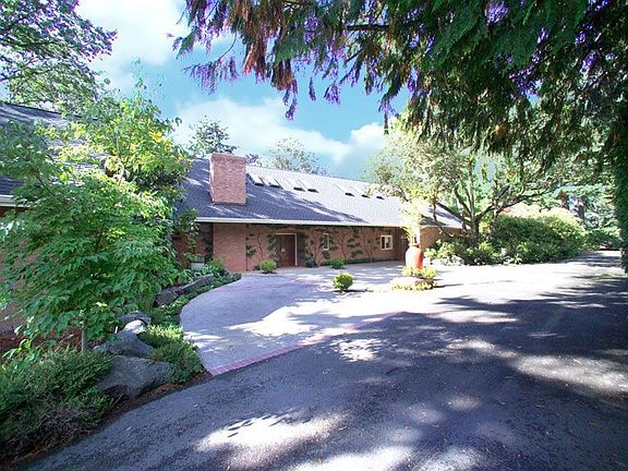 2nd image of 11417 Gravelly Lake Dr SW