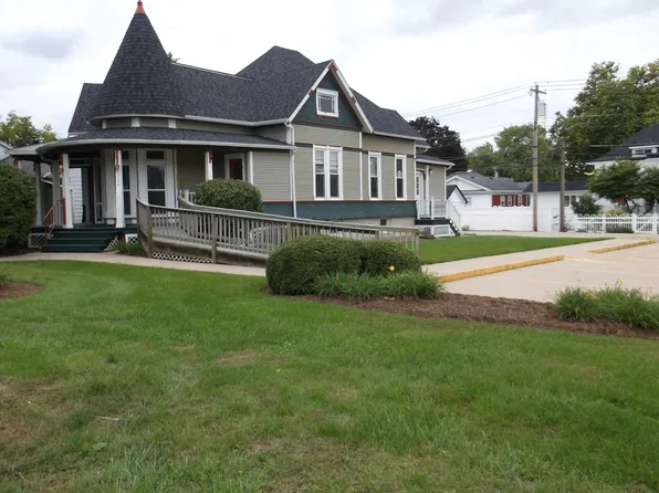324 N Main St, Princeton, IL 61356