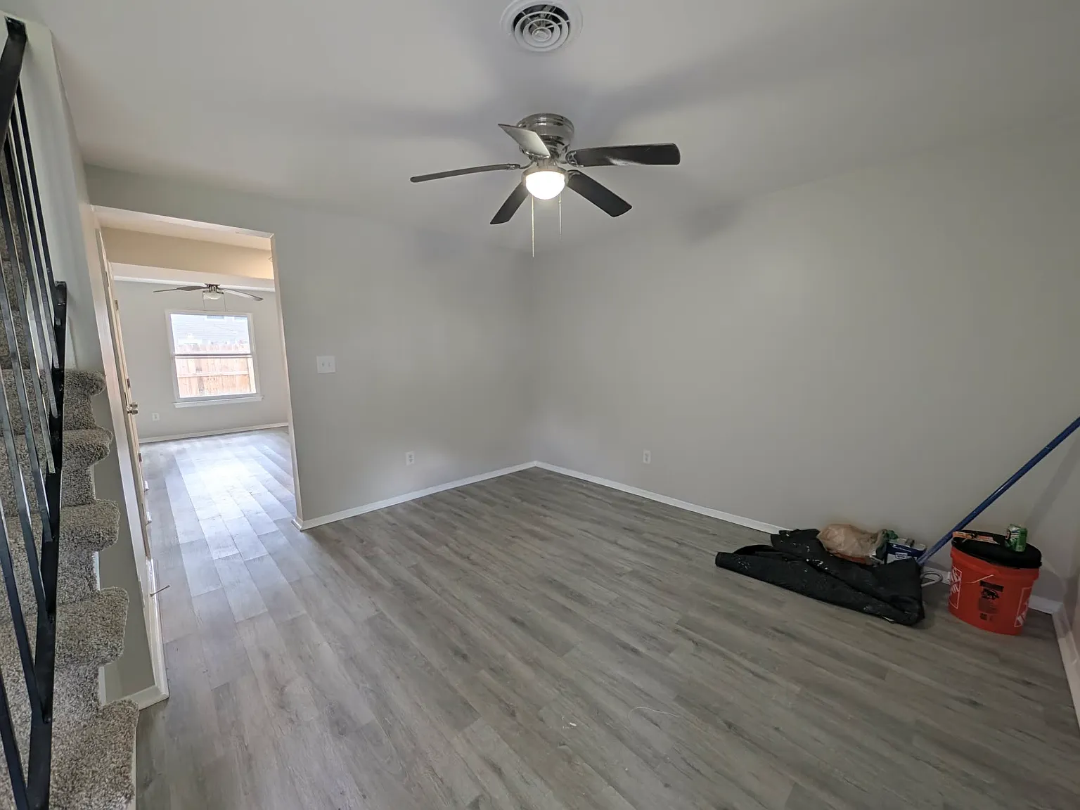 2 bed, 946 sqft, $1,650 — Photo 3