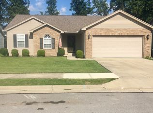 576 John Chambers Dr, Wilmington, OH 45177