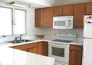 4th image of 402 Craig Dr