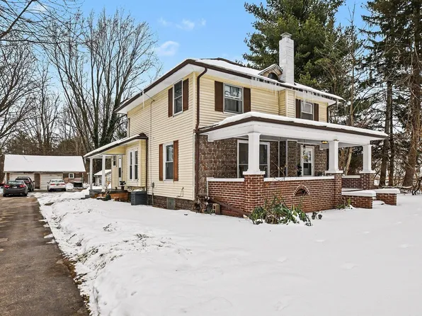 2731 Pleasant Plain Ave, Elkhart, IN 46517