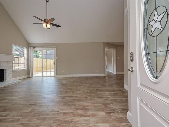 5th image of 10523 Horseshoe Bend Dr