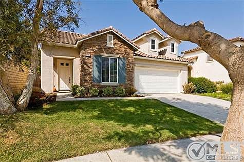 2nd image of 1749 Alta Vista Pl