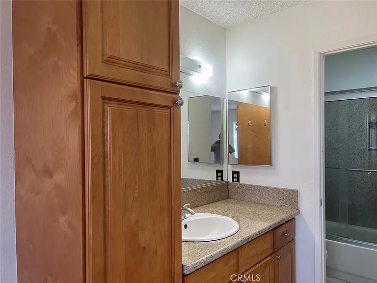 238 Hillcrest Dr — Photo 19