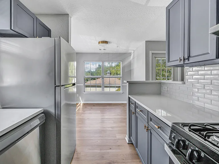 Ardenwood Apartments — Photo 40
