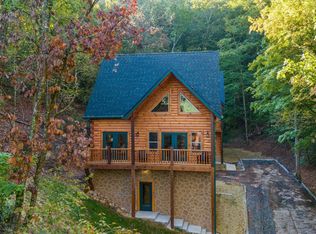 2119 Valley Creek Way, Pigeon Forge, TN 37863