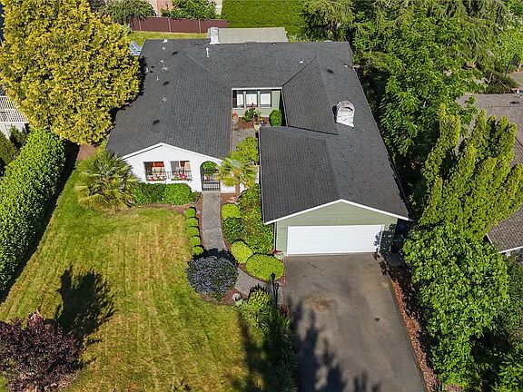 3rd image of 19420 46TH Avenue NE