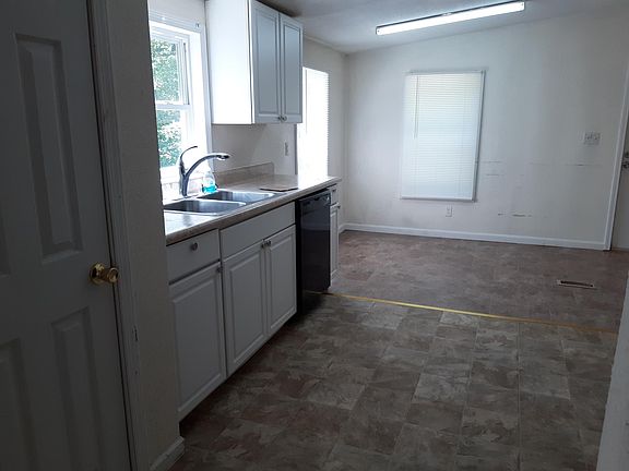 2nd image of 301 Baucky Meadow Dr