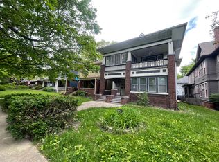 982 Woodruff Place East Dr #982, Indianapolis, IN 46201