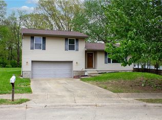 630 E Sheridan Cir, Decatur, IL 62521