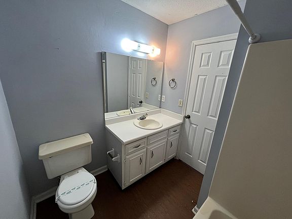 4th image of 140 Lanier Dr #31