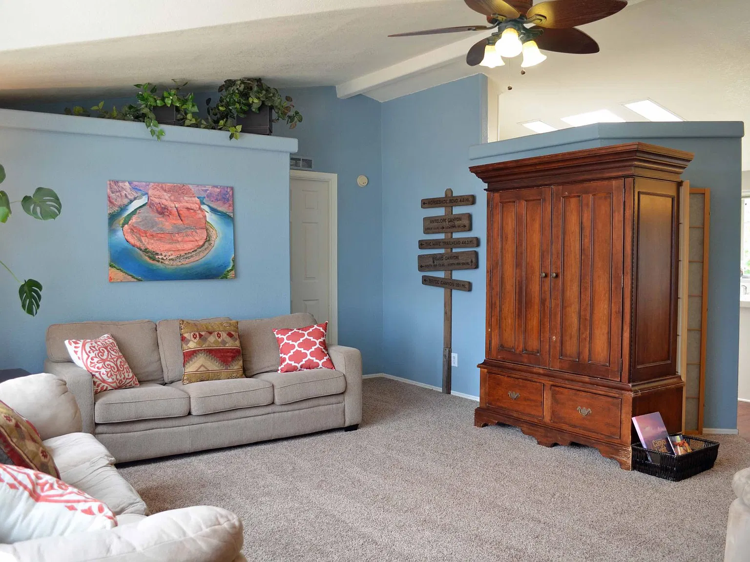 916 El Mirage St — Photo 2