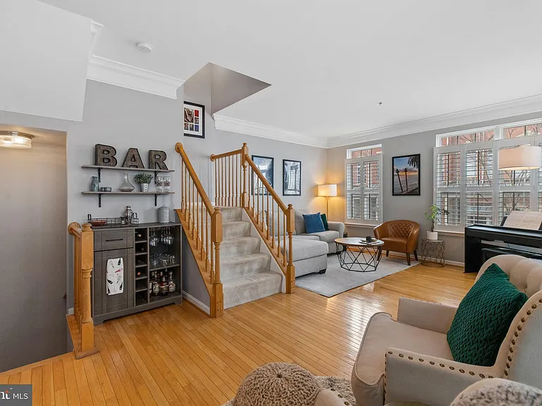 170 Martin Ln — Photo 12