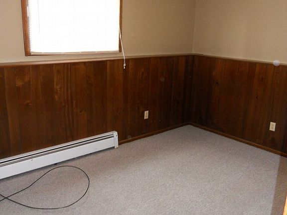 5th image of 144 13th Ave S
