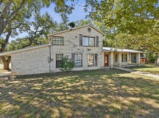 1005 4th St, Blanco, TX 78606