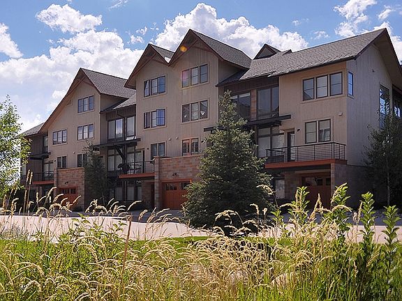5th image of 2887 Blackhawk Ct #Unit 10