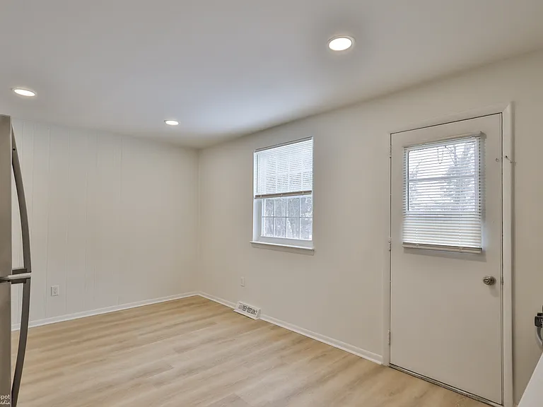 305 S Warminster Rd #A1 — Photo 5