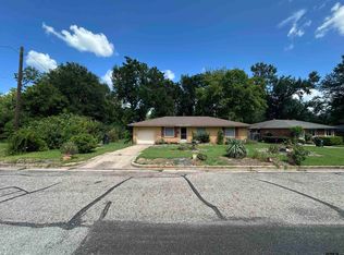 2100 Glenbrook Dr, Tyler, TX 75701