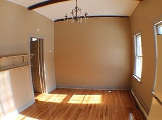 206 Union St APT 4, Schenectady, NY 12305