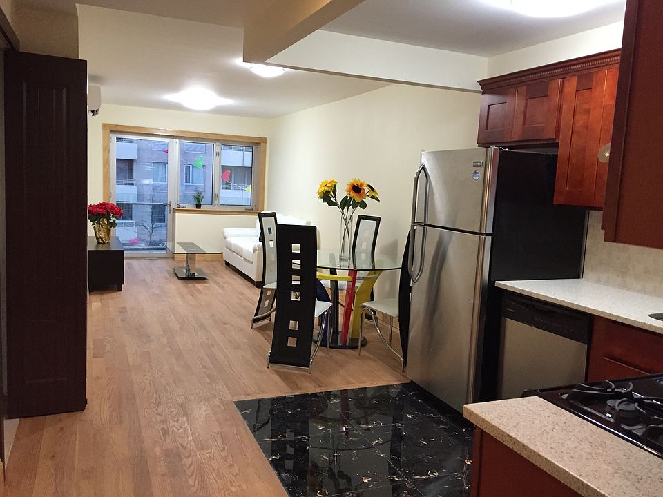 2nd image of 4142 College Point Blvd #4C