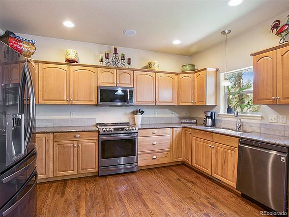 5th image of 1102 Ptarmigan Dr
